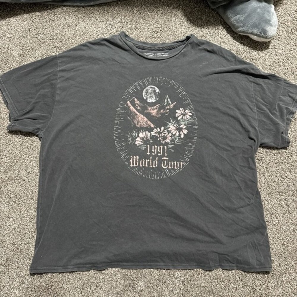 grey  t-shirt